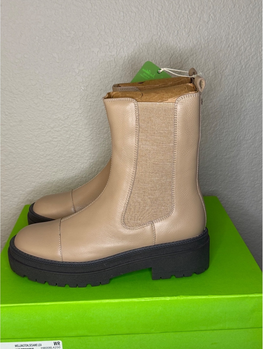 Sam Edelman Women’s 9.5 Wellington Chelsea Boot in Sesame